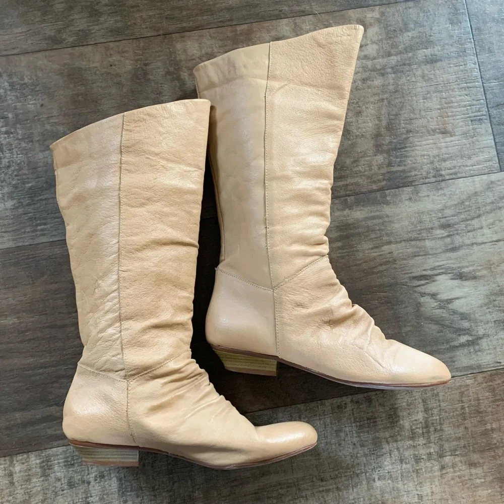 Chinesee Laundry tan cowboy boots - Picture 2 of 10